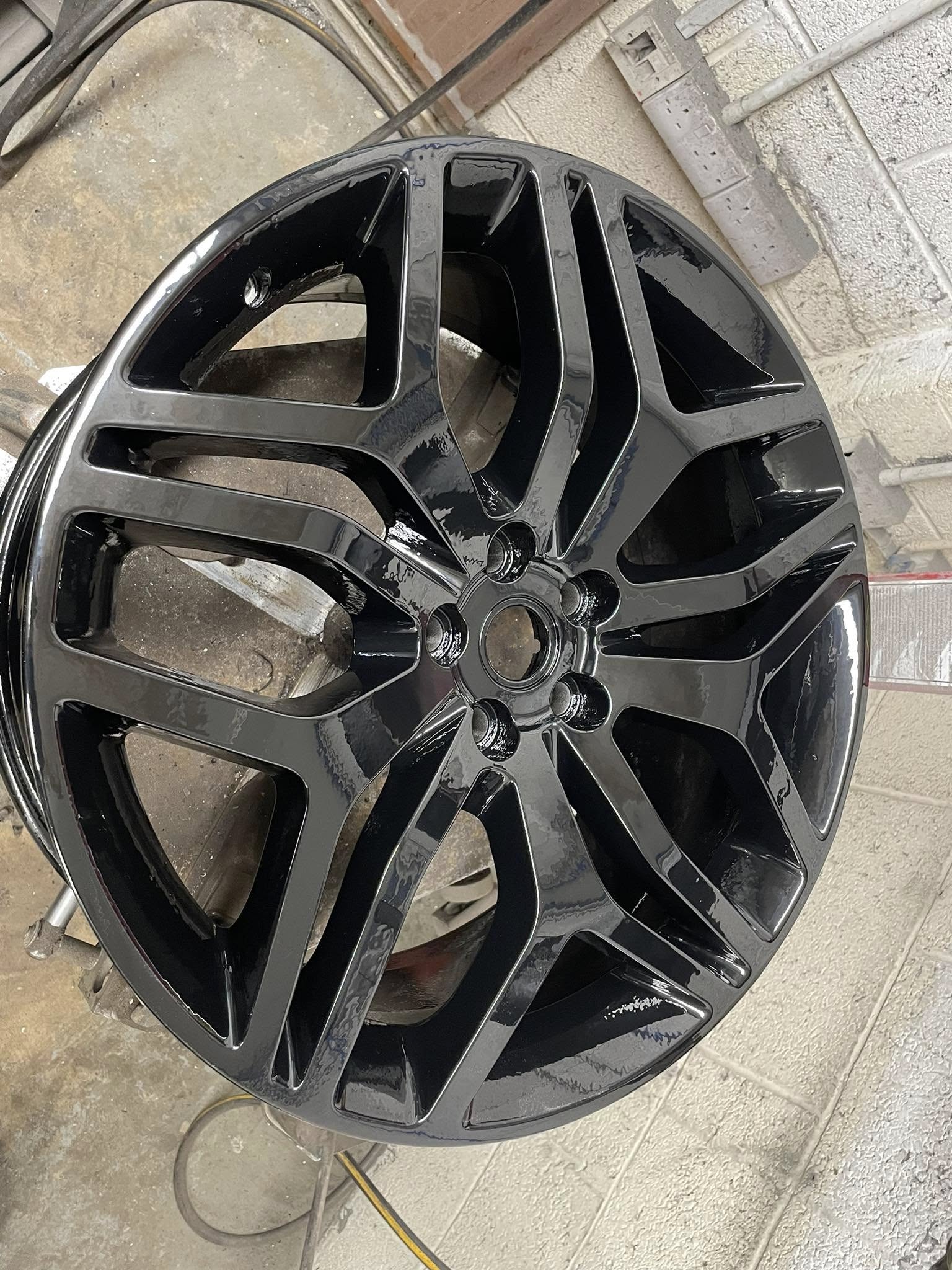 EliteCarMasters alloy wheel refurbishment results black